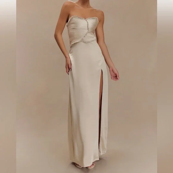 Elegant Blush Gold Maxi Dress - Picture 1 of 5